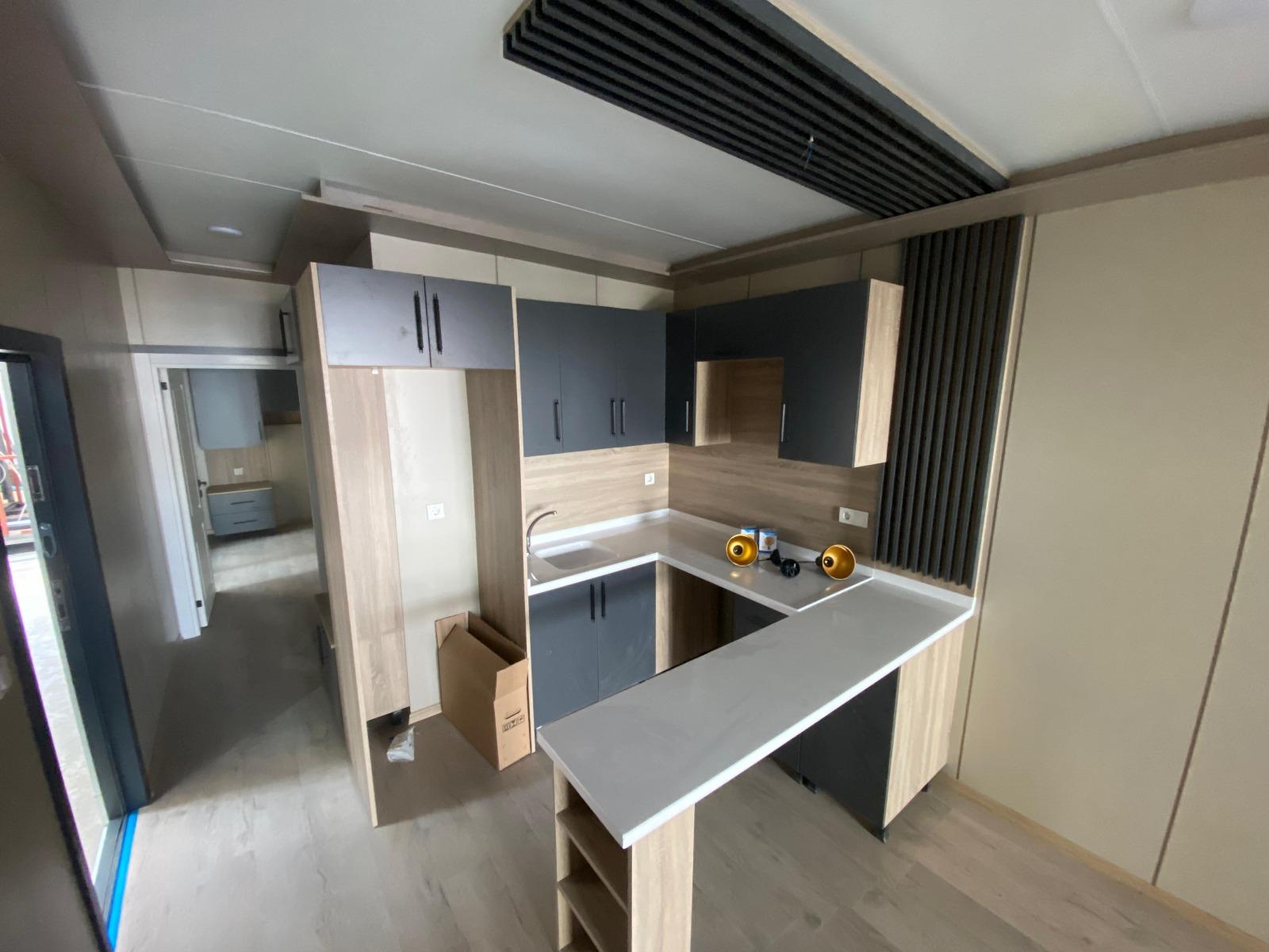 Constructie van de keuken in woonunit Cindy (variant 2).