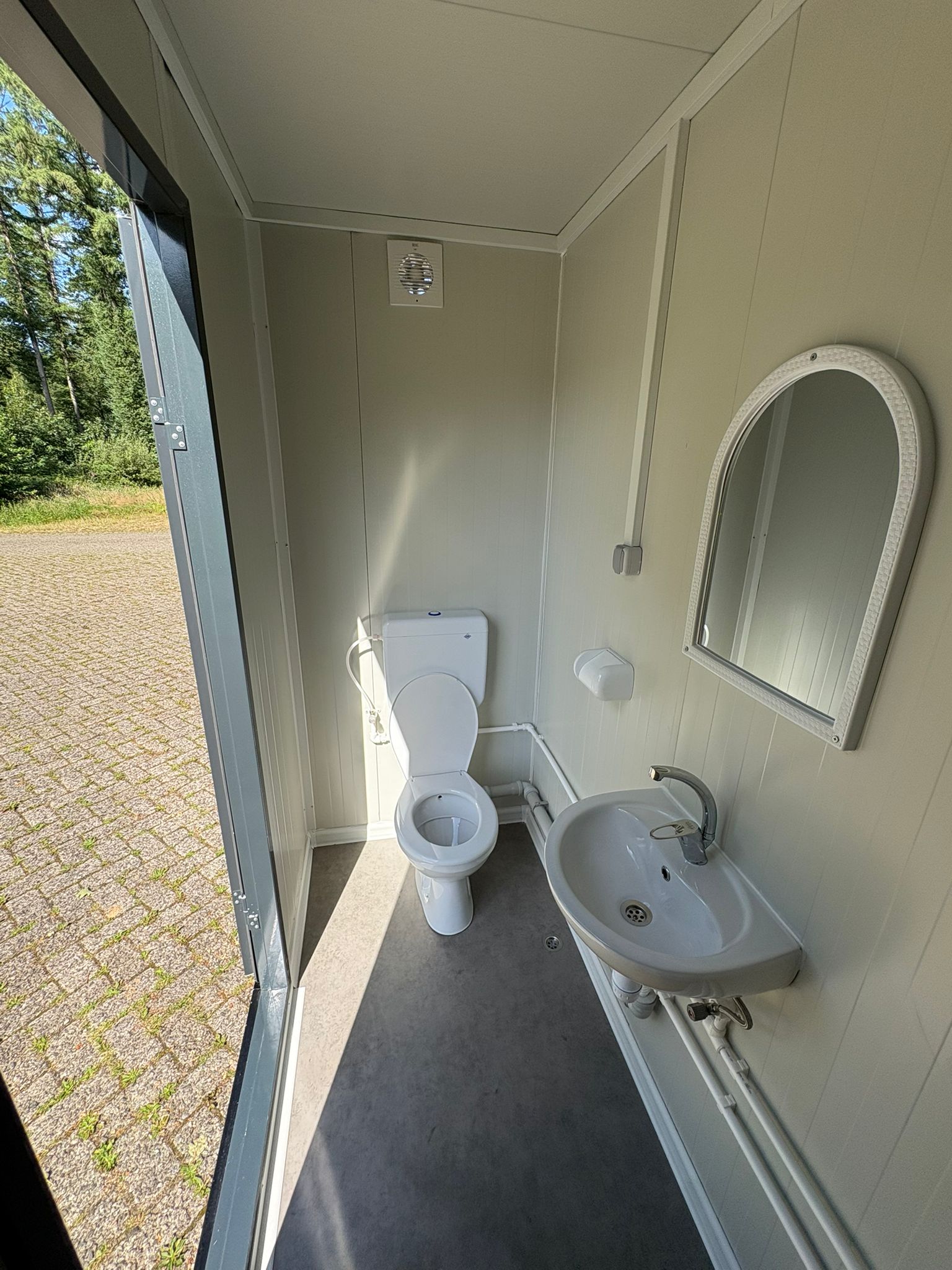 mobiele badkamer unit 2 ruimtes 21