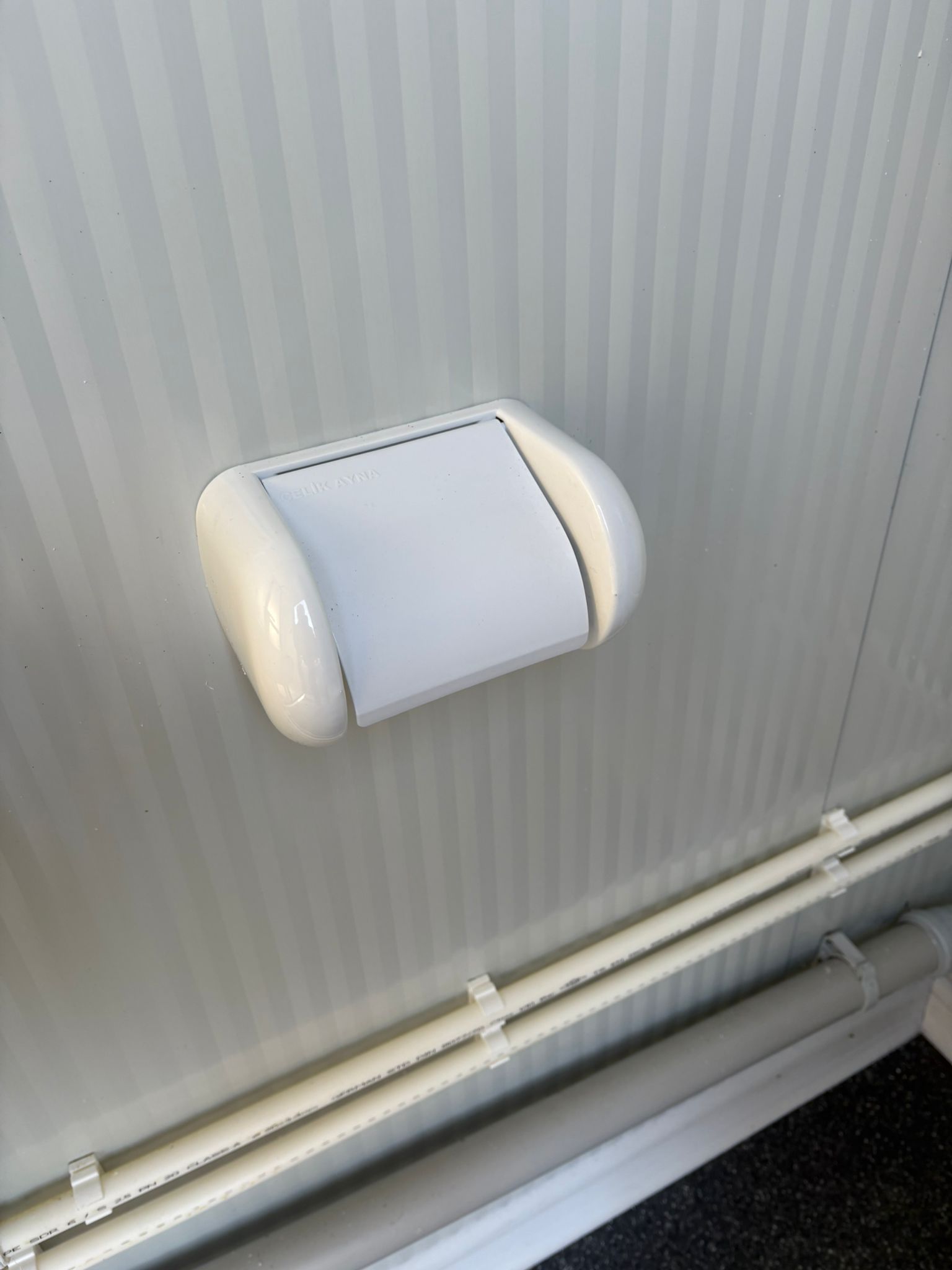 Badkamer met technische ruimte