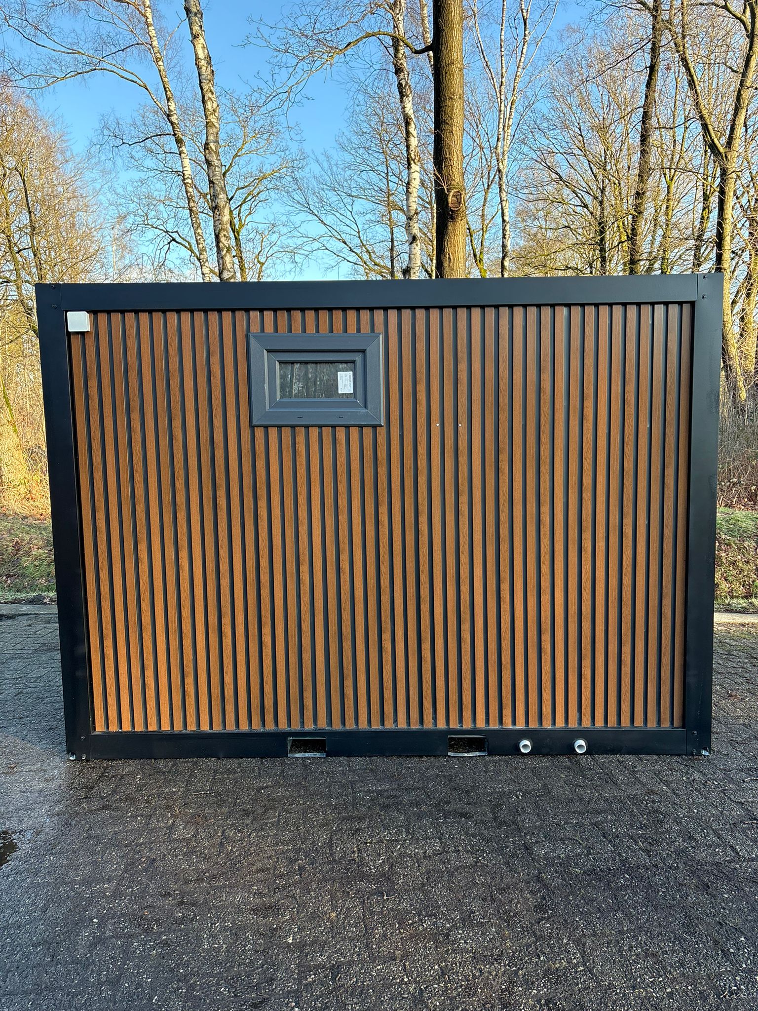 Badkamer met technische ruimte