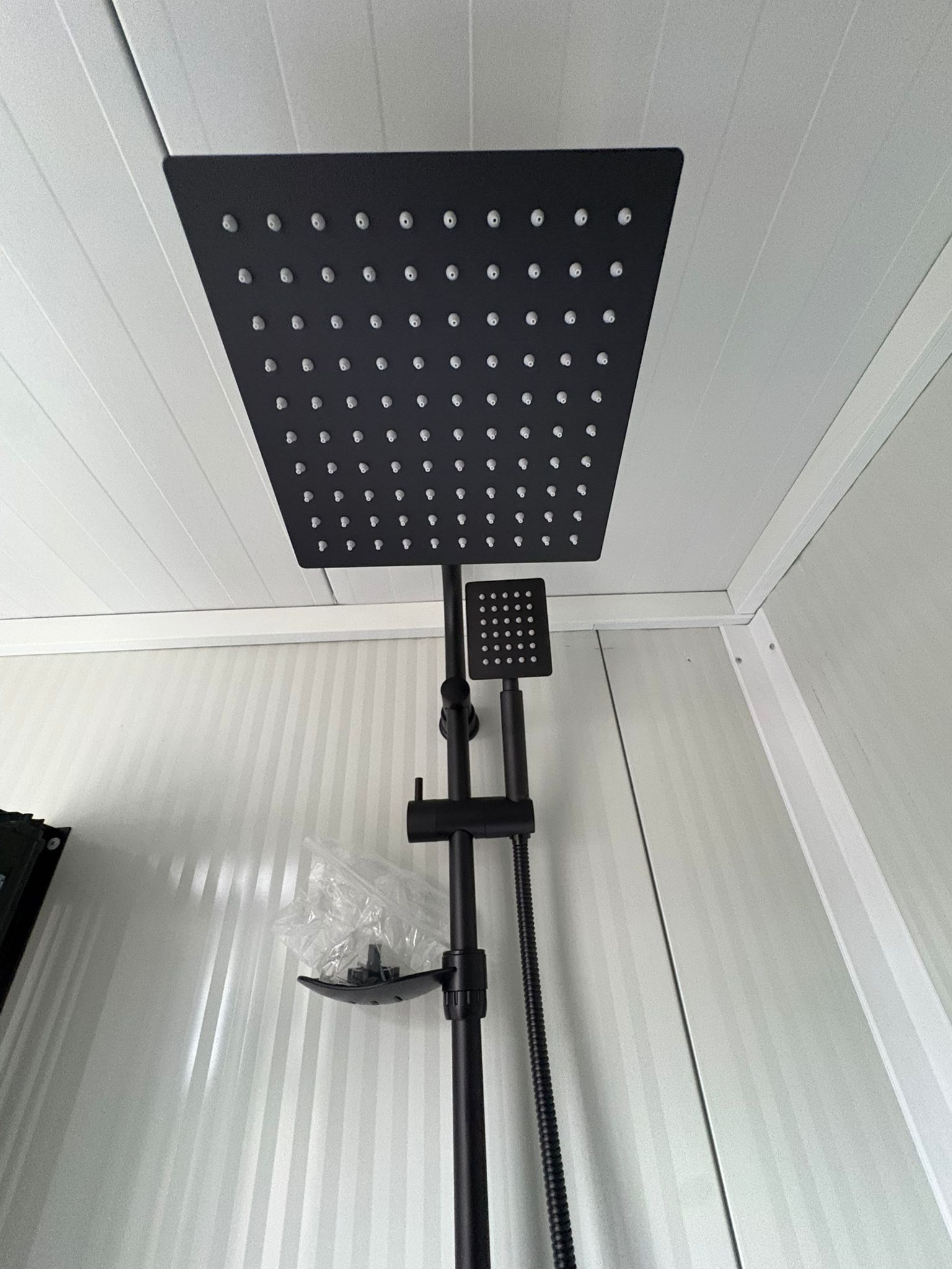 enkele badkamer unit regendouche