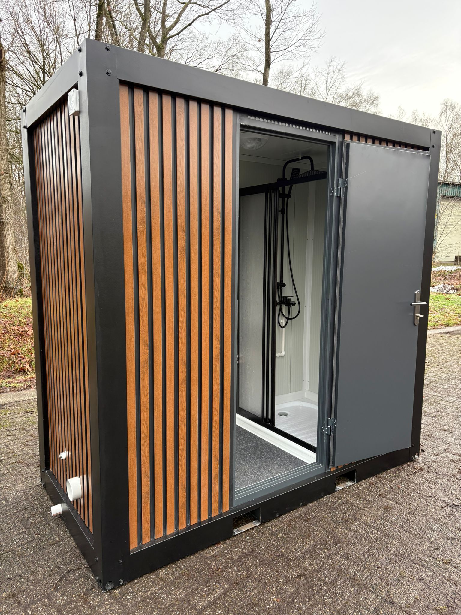 enkele badkamer unit binnenzijde