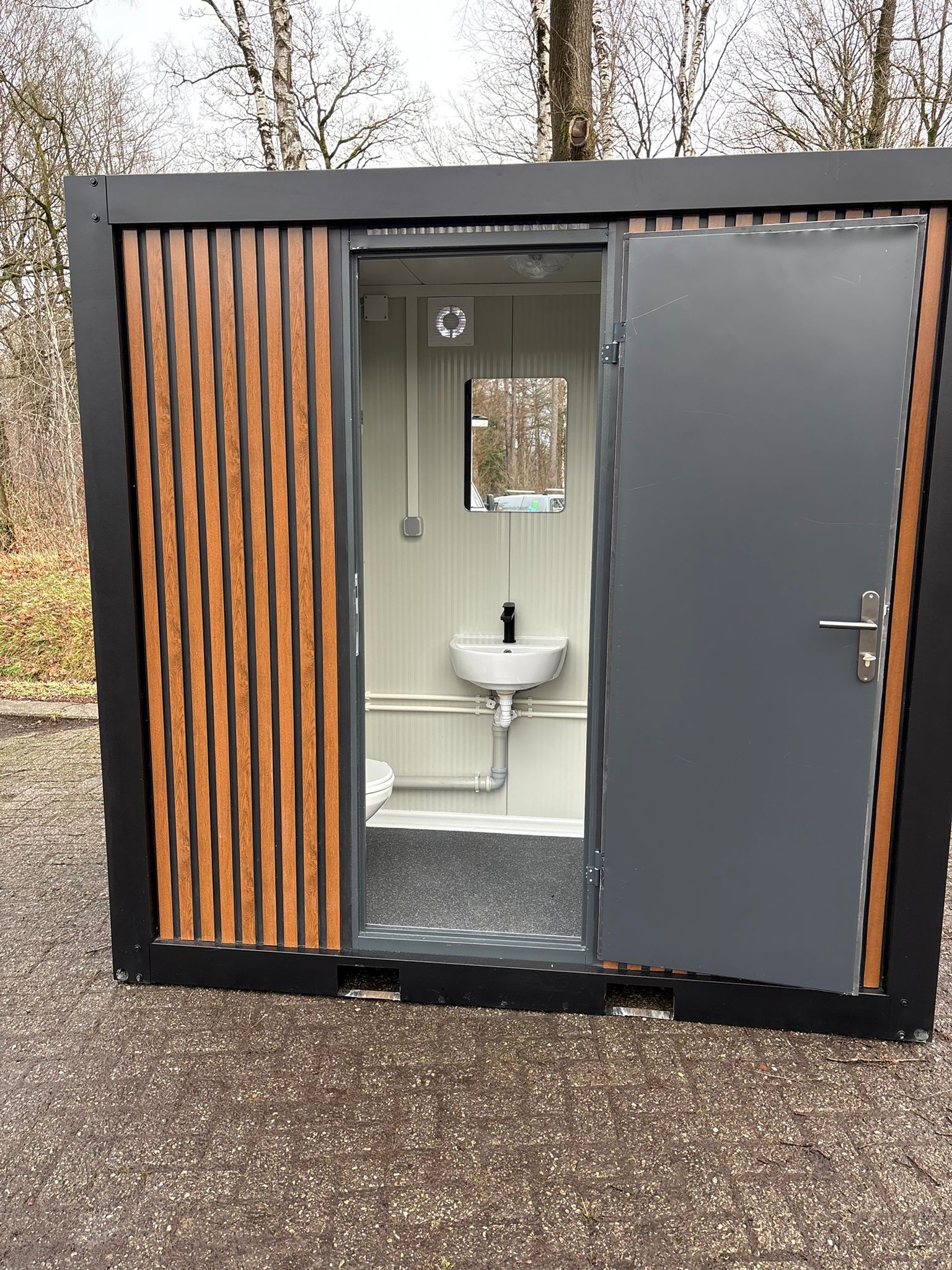 enkele badkamer unit binnenzijde